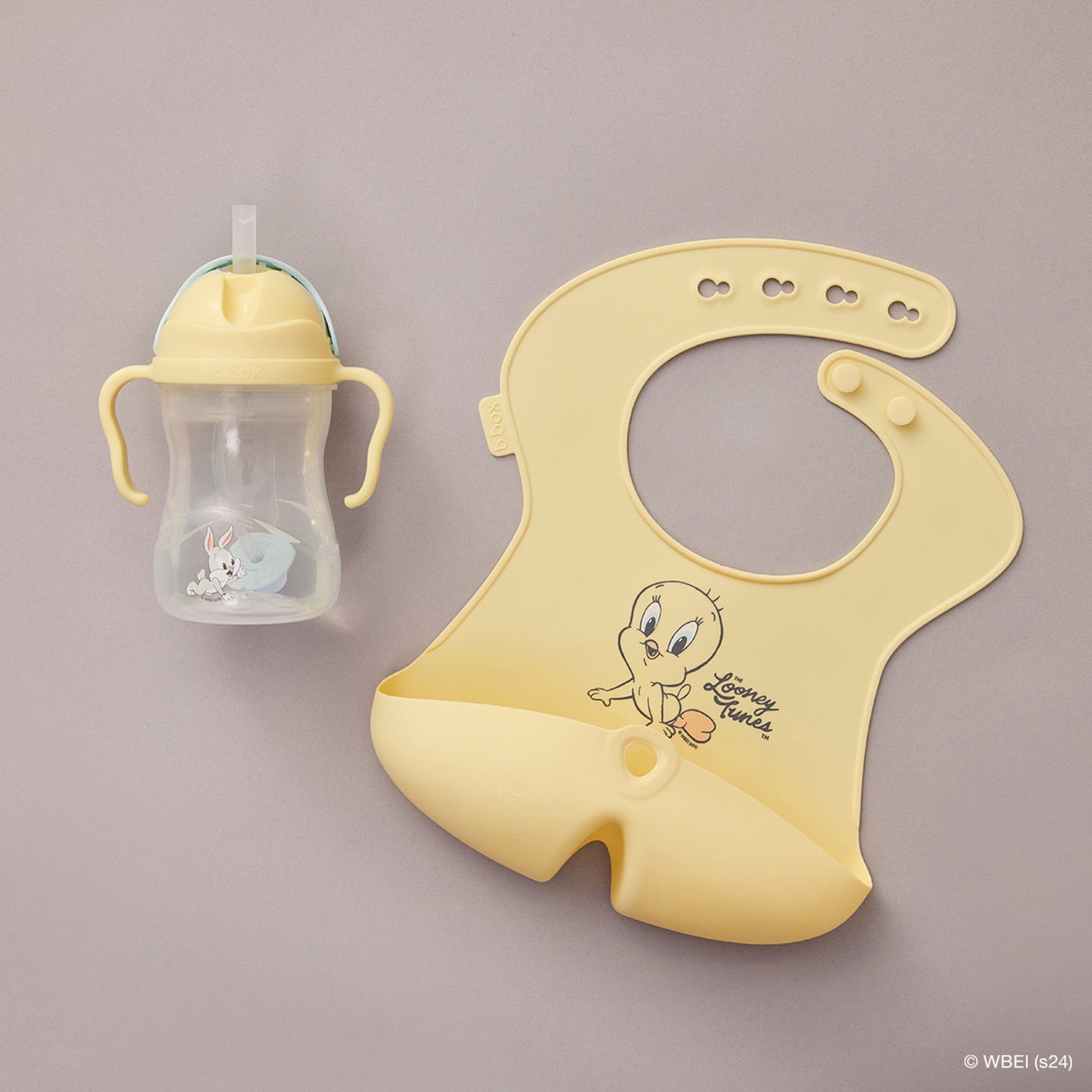 Looney Tunes by b.box - Silicone Bib